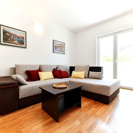 Apartman Hertz إيموتسكي المظهر الخارجي الصورة