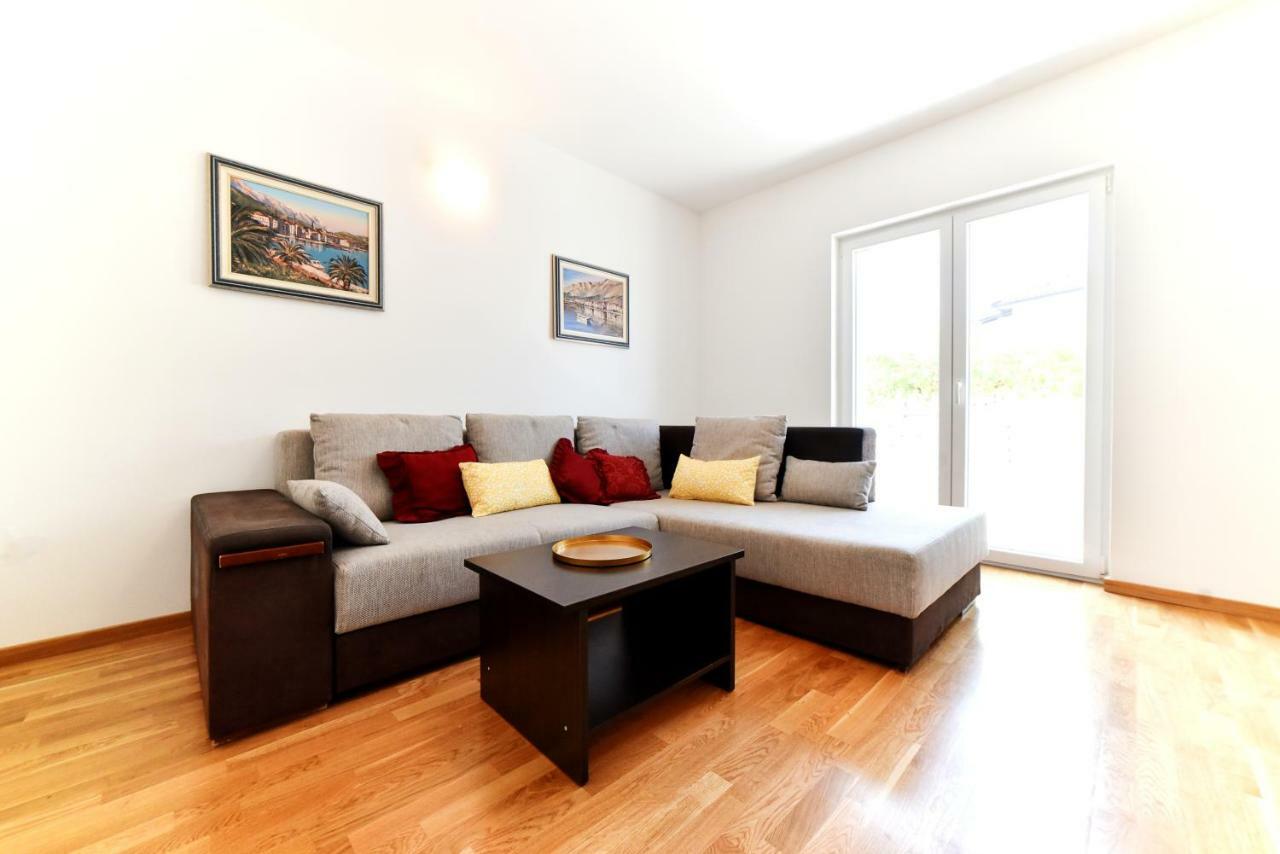 Apartman Hertz إيموتسكي المظهر الخارجي الصورة
