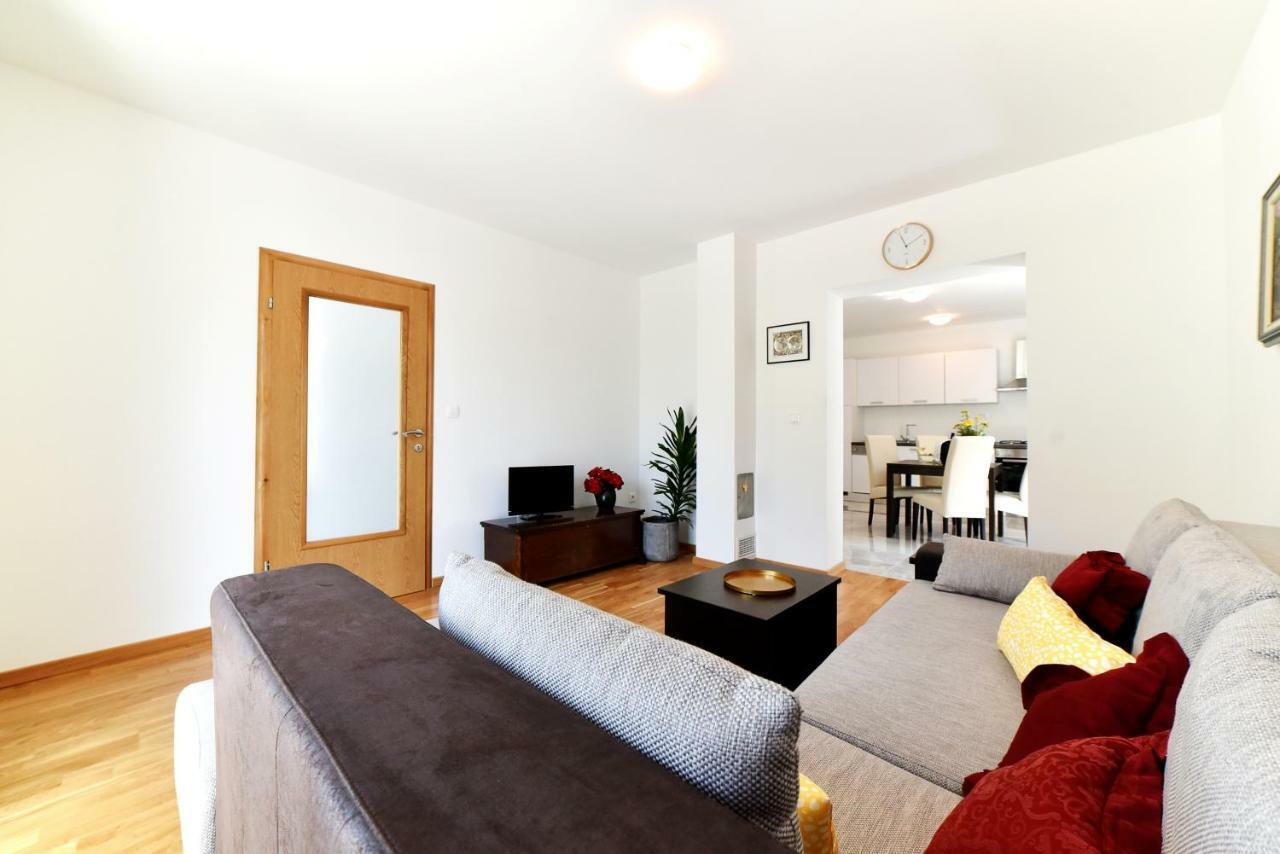 Apartman Hertz إيموتسكي المظهر الخارجي الصورة