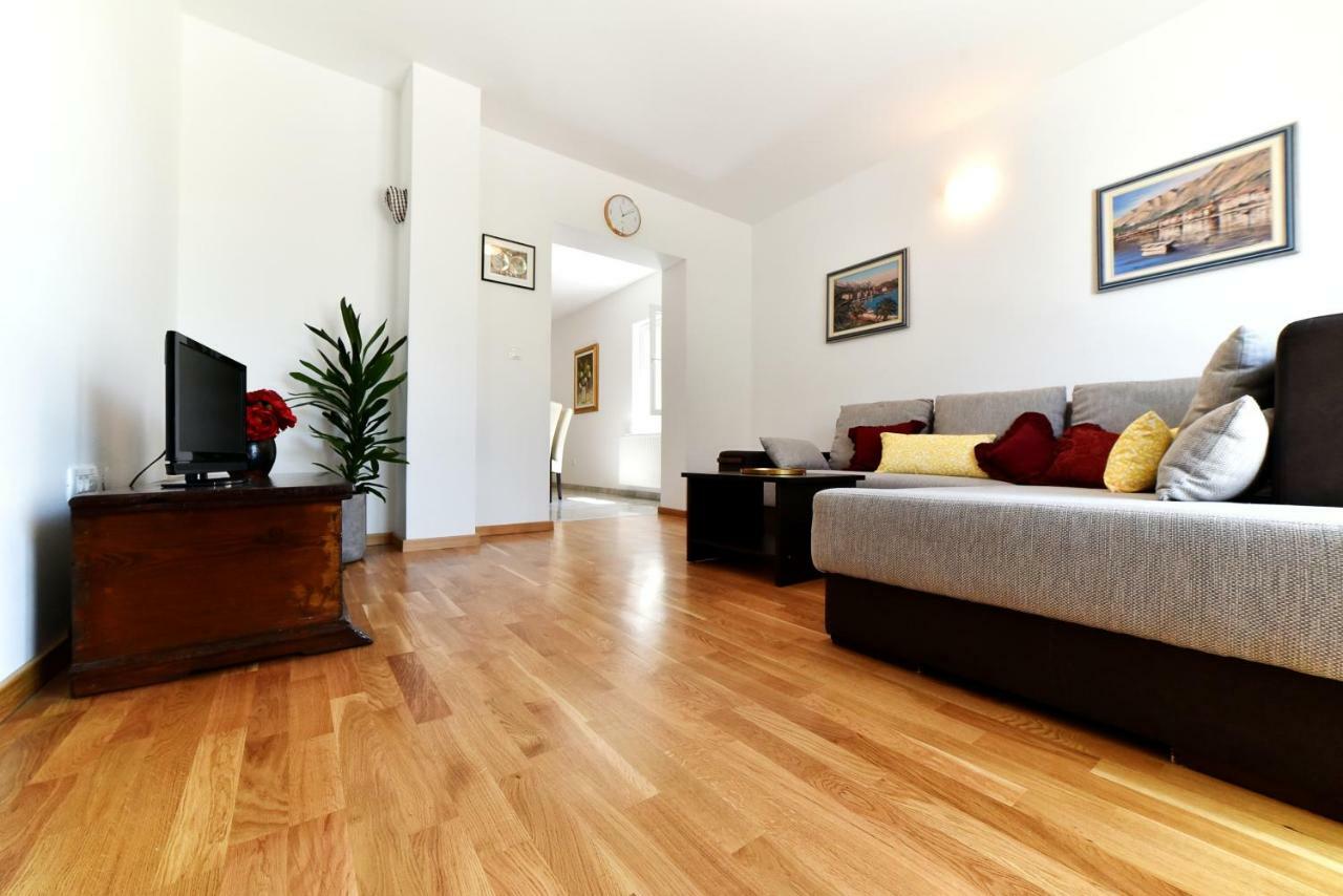 Apartman Hertz إيموتسكي المظهر الخارجي الصورة