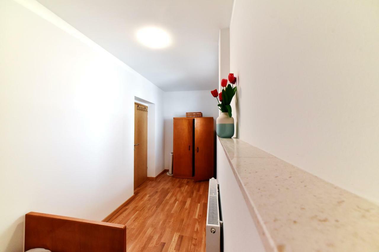 Apartman Hertz إيموتسكي المظهر الخارجي الصورة